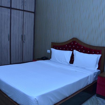 Hotel Royal International New Delhi Luaran gambar