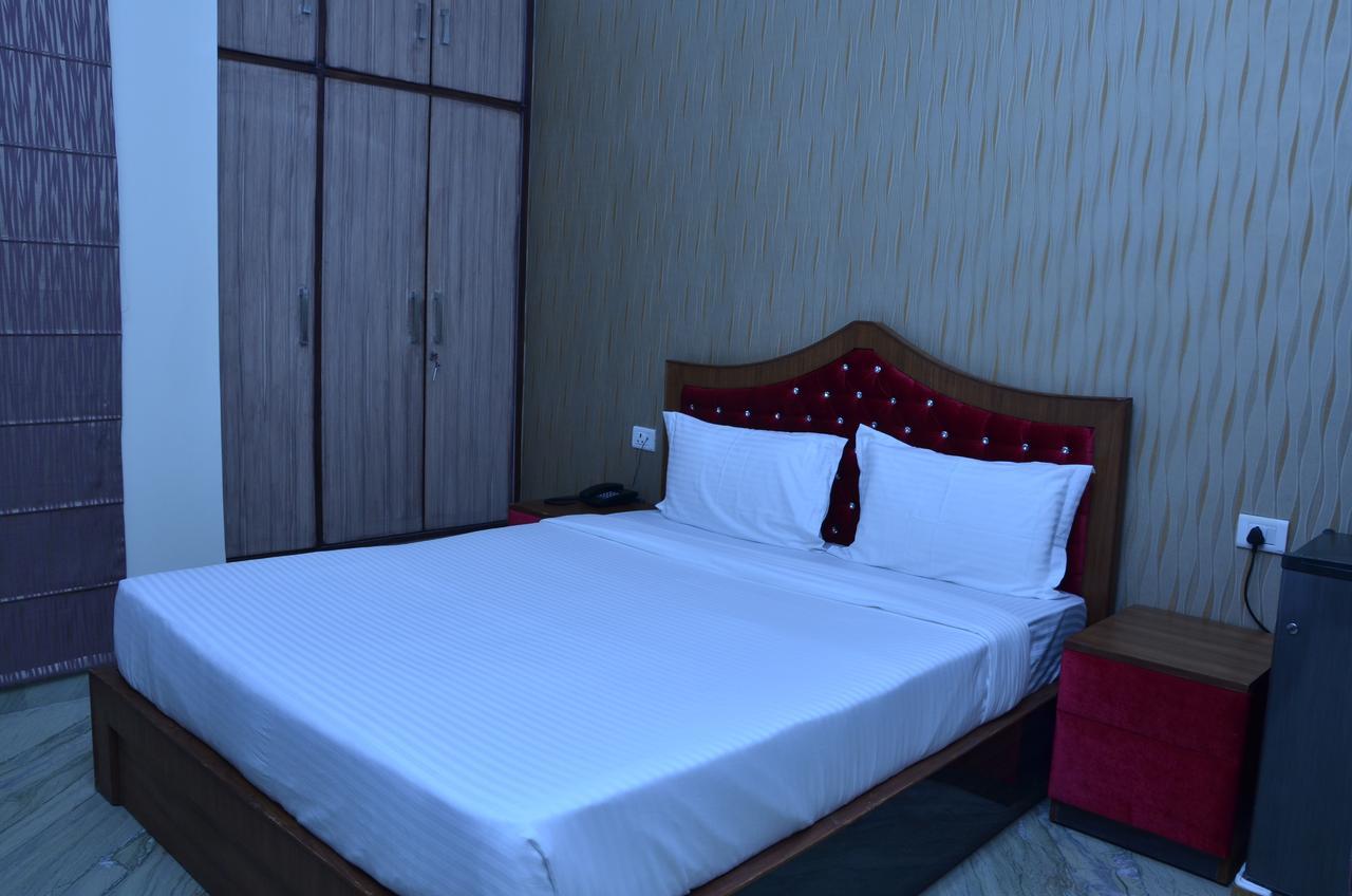 Hotel Royal International New Delhi Luaran gambar