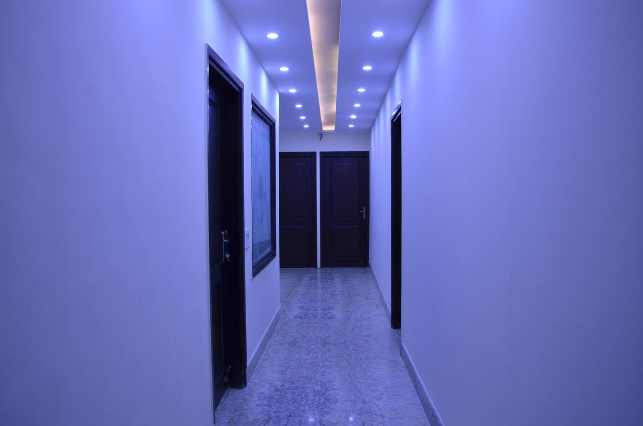 Hotel Royal International New Delhi Luaran gambar
