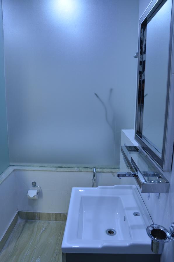 Hotel Royal International New Delhi Luaran gambar