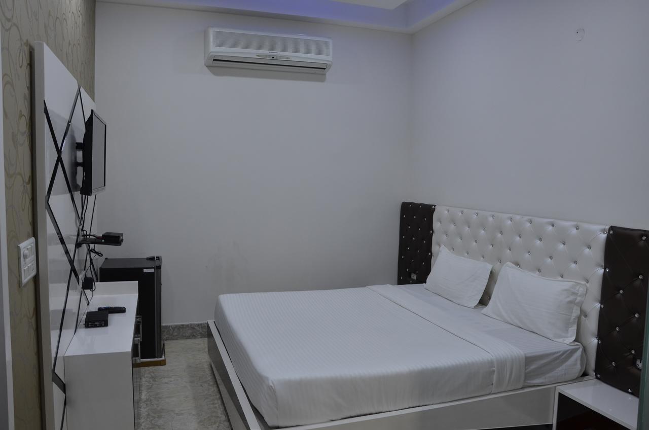 Hotel Royal International New Delhi Luaran gambar