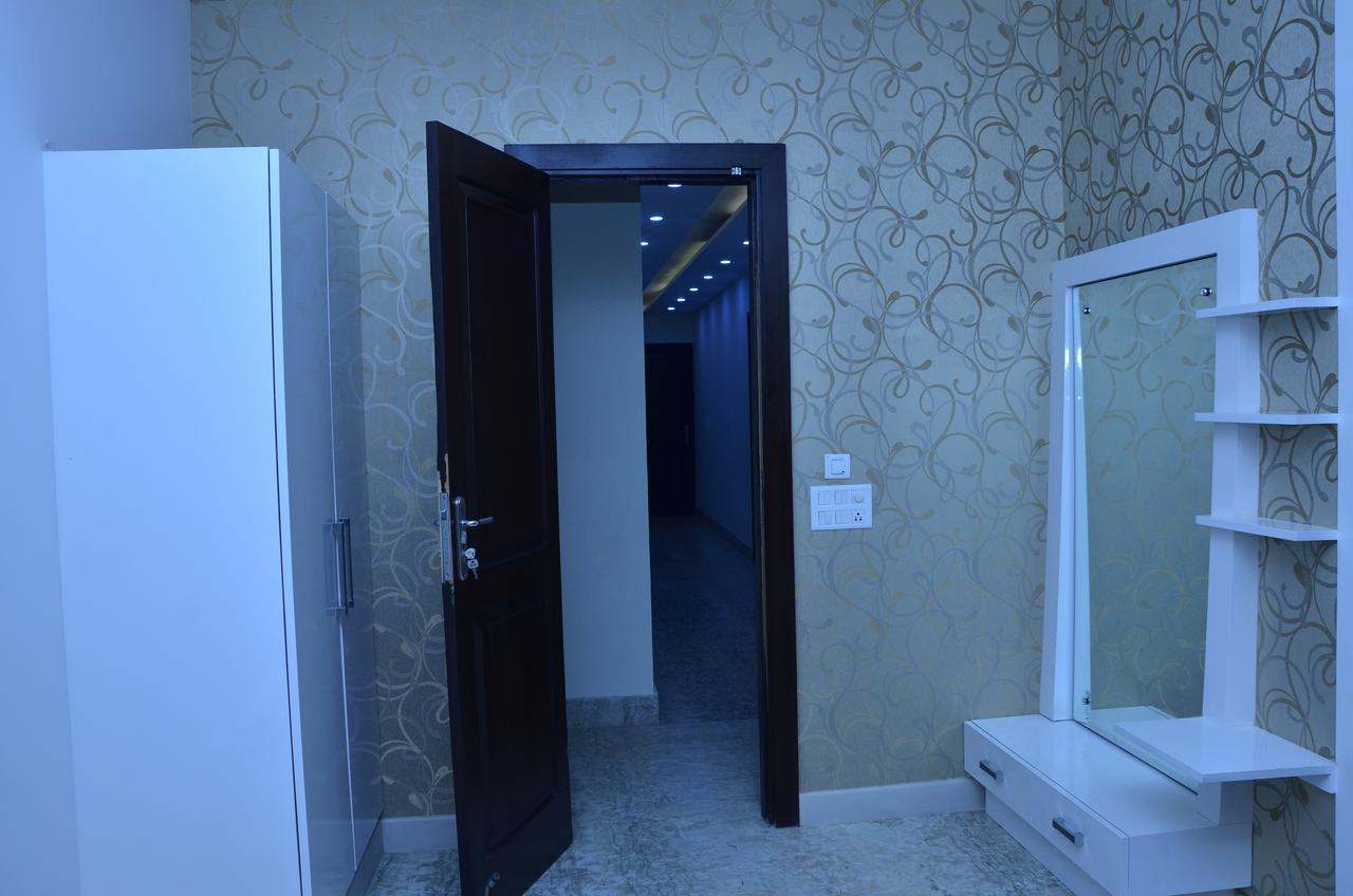 Hotel Royal International New Delhi Luaran gambar